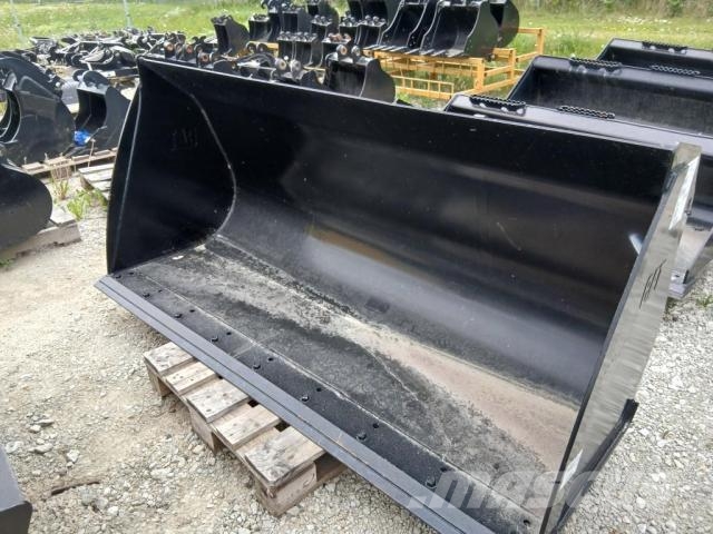 CAT General purpose bucket for compact wheel loader CA Rataslaadurid