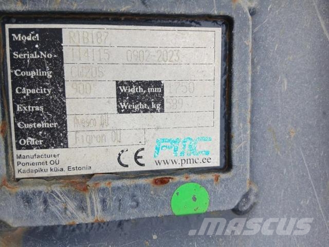 CAT Rototilt bucket for <20 ton excavators Rupsgraafmachines