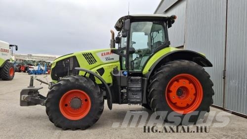 CLAAS Axion 810 Traktori