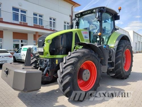 CLAAS Axion 930 Трактори