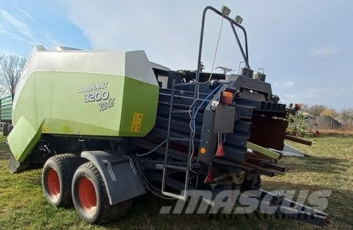 CLAAS Quadrant 3200 RC T Balirke za kockaste bale