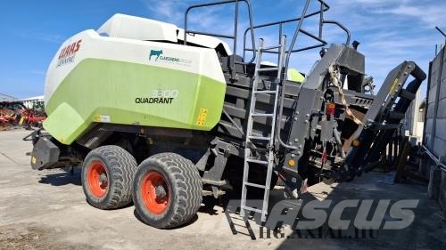 CLAAS Quadrant 3300 RF T Square balers