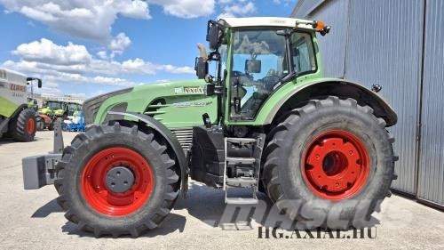Fendt 927 Vario Traktori