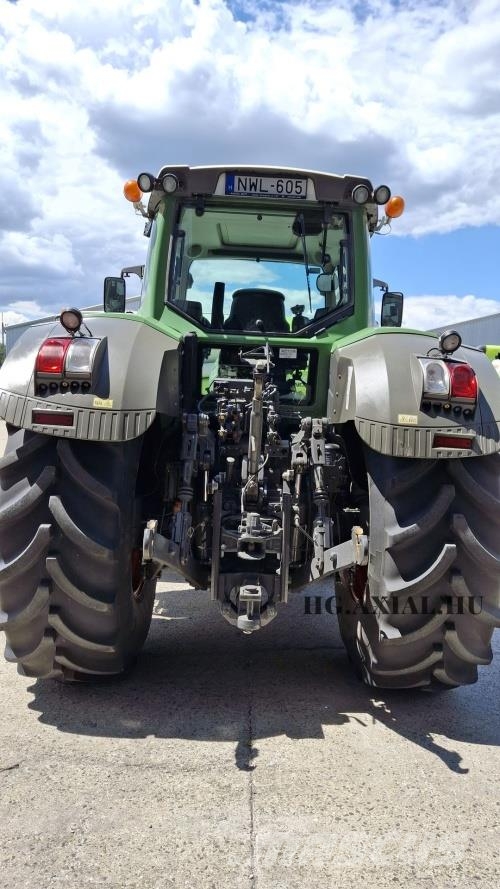 Fendt 927 Vario Traktori