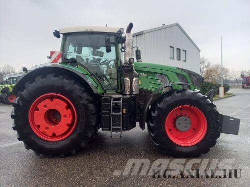 Fendt 933 Vario SCR Tractors