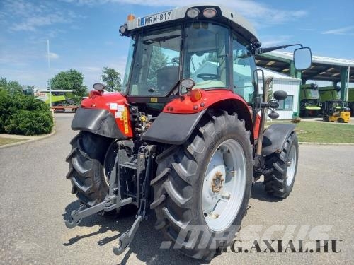 Massey Ferguson 5610 الجرارات