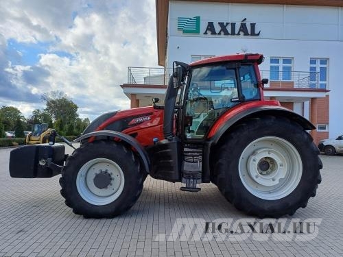 Valtra T234A Traktori