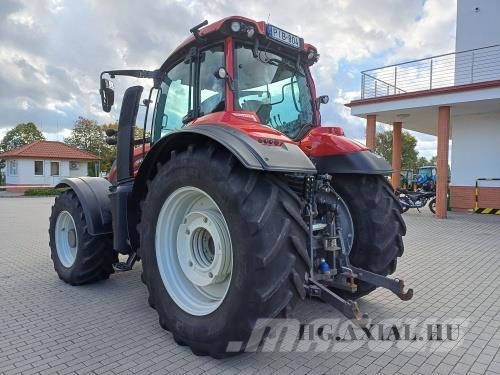 Valtra T234A Traktori