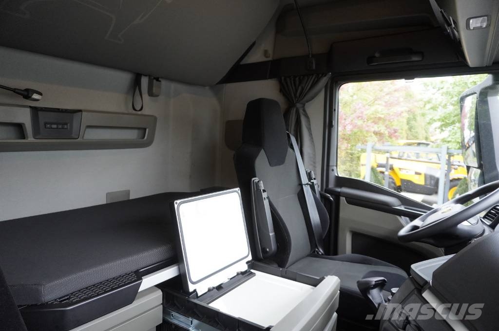 MAN TGX 26.470 6x2-4 / 30 tho. km!!! / Atlas 170.2vb-a Kamioni sa otvorenim sandukom