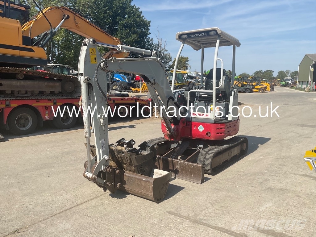 Takeuchi TB 23 R Mini pelle < 7t
