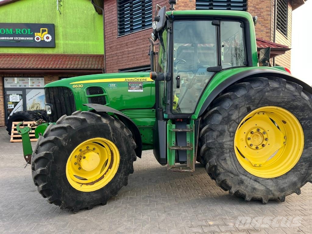 John Deere 6630 Premium Tractoare