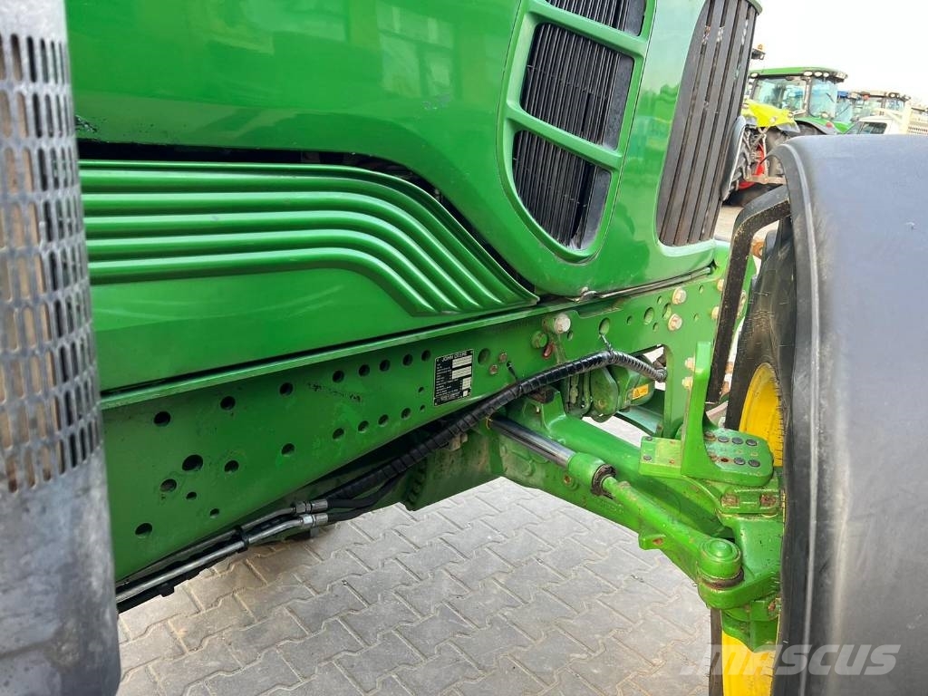 John Deere 6630 Premium Tractoare