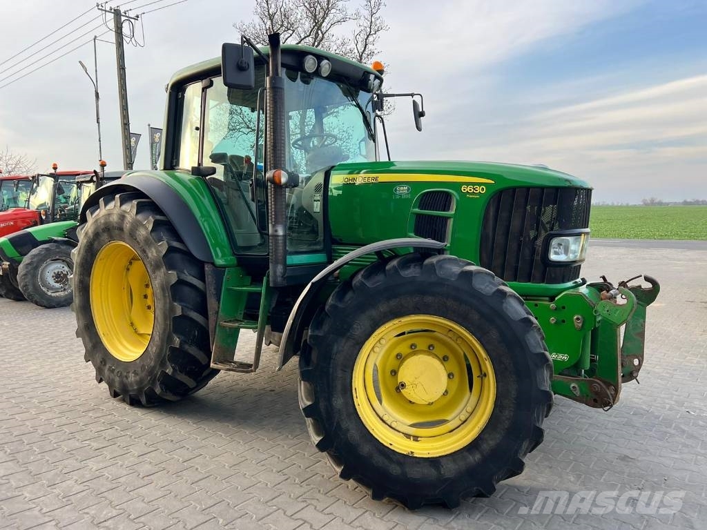 John Deere 6630 Premium Tractoare