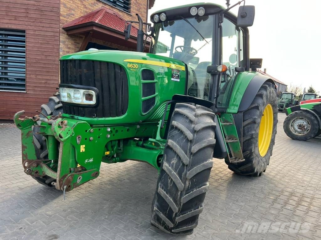John Deere 6630 Premium Tractoare