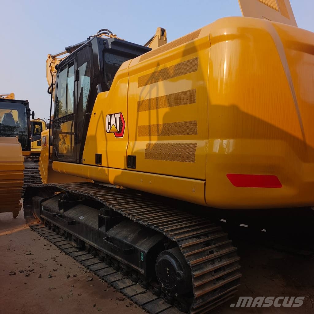 CAT 326GC 3000 units excavators in stock Excavatoare pe șenile