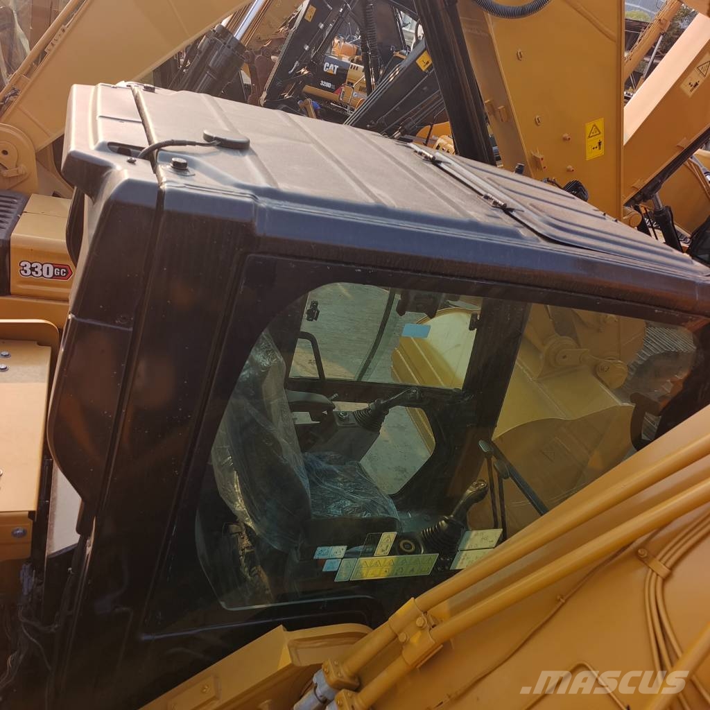 CAT 326GC 3000 units excavators in stock Excavatoare pe șenile