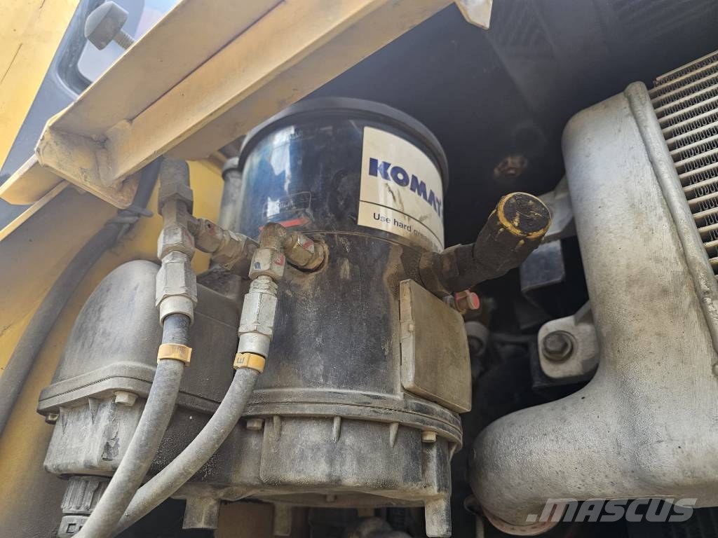 Komatsu PW 148-10 Εκσκαφείς με τροχούς - λάστιχα