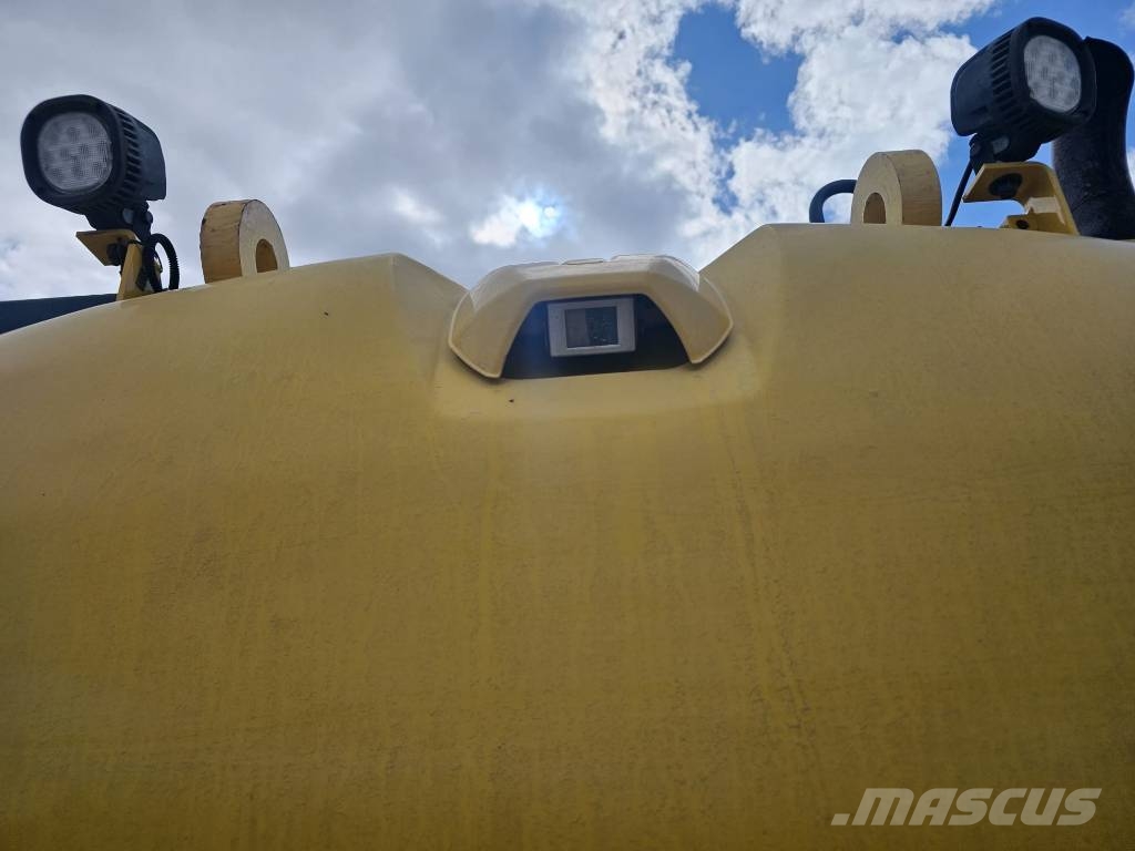 Komatsu PW 148-10 Εκσκαφείς με τροχούς - λάστιχα
