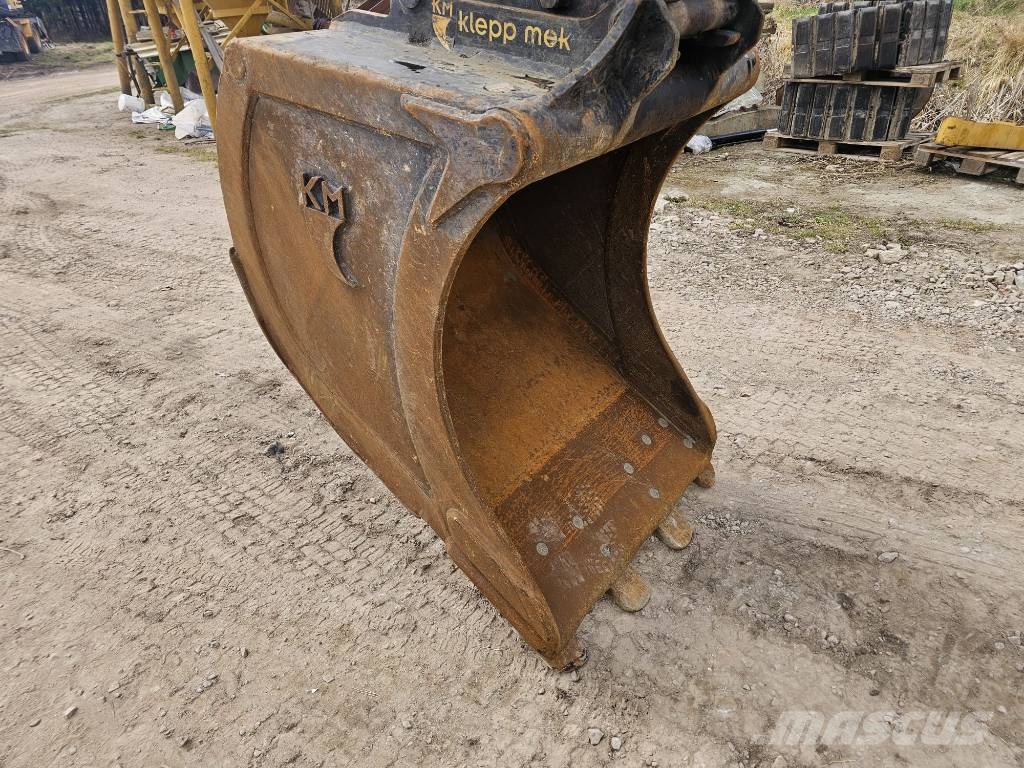 Komatsu PW 148-10 Εκσκαφείς με τροχούς - λάστιχα