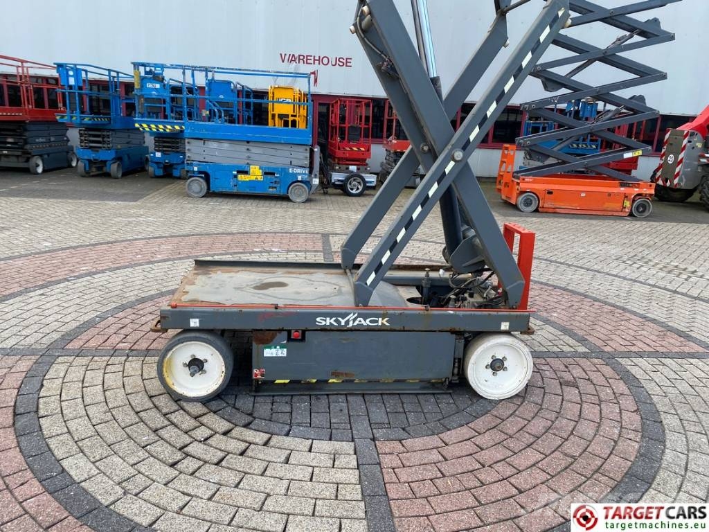 SkyJack SJIII-4632 Electric Scissor Work Lift 1170cm Käärtõstukid