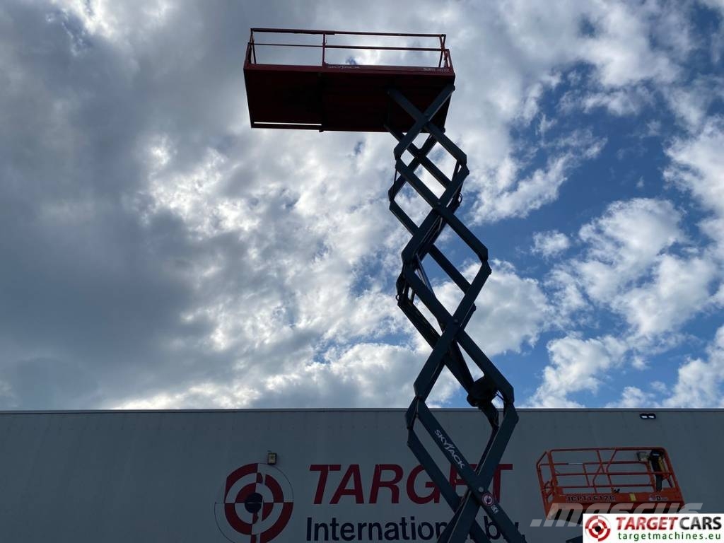SkyJack SJIII-4632 Electric Scissor Work Lift 1170cm Käärtõstukid