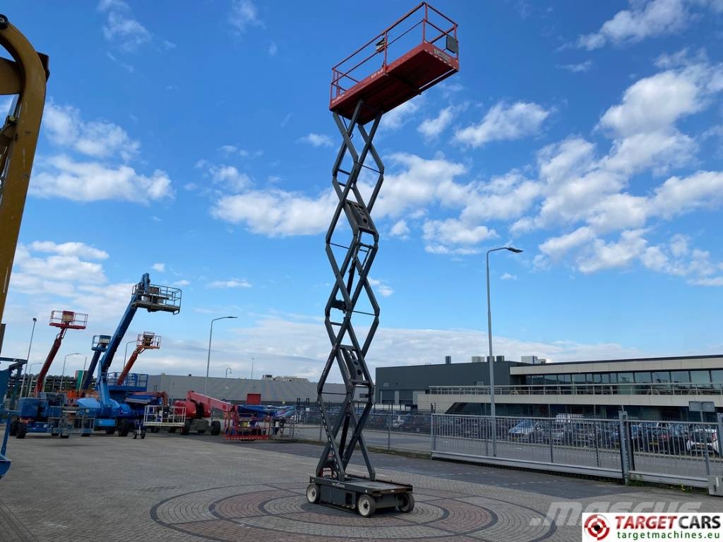 SkyJack SJIII-4632 Electric Scissor Work Lift 1170cm Käärtõstukid