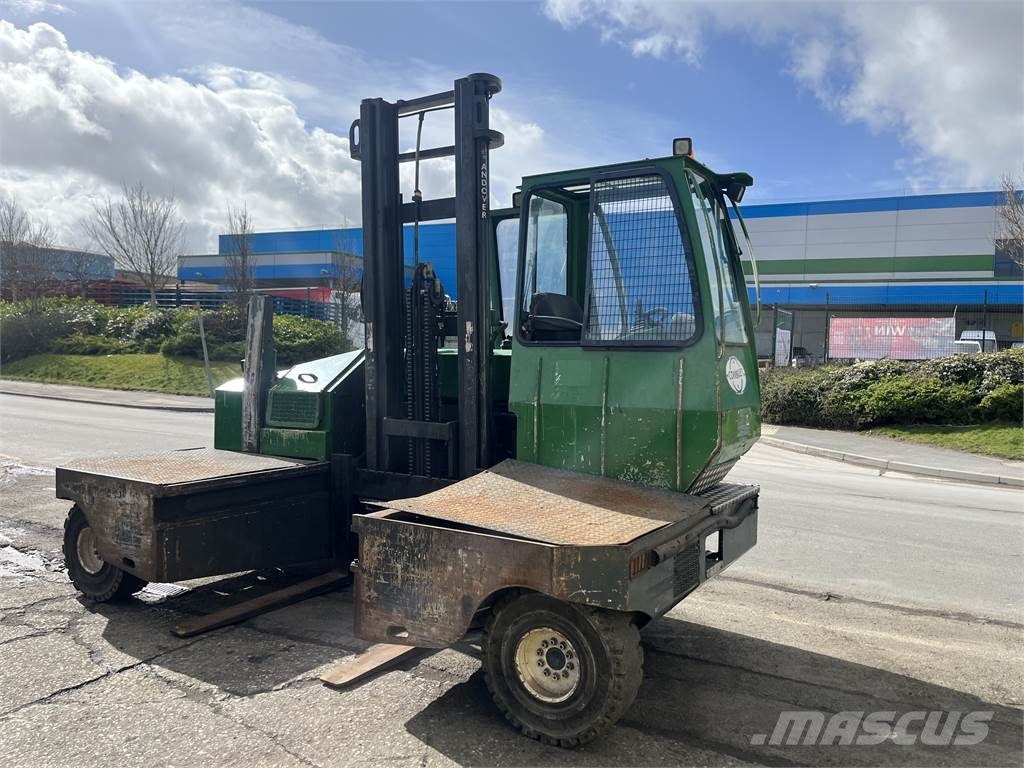 Combilift C5000SL Seitenstapler