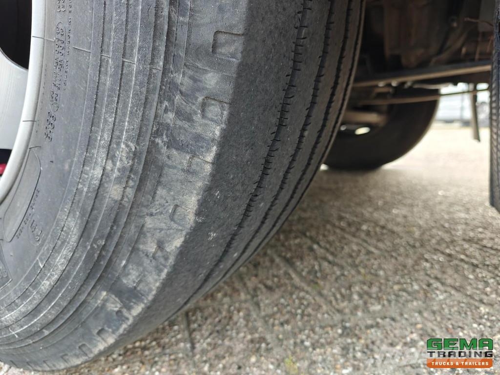 Iveco 150E22 EuroCargo 4x2 Day Cabin Euro6 - BDF + Kerex Camiones desmontables
