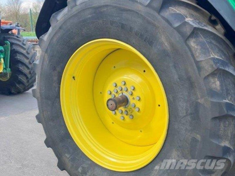 John Deere 6250R Traktoren