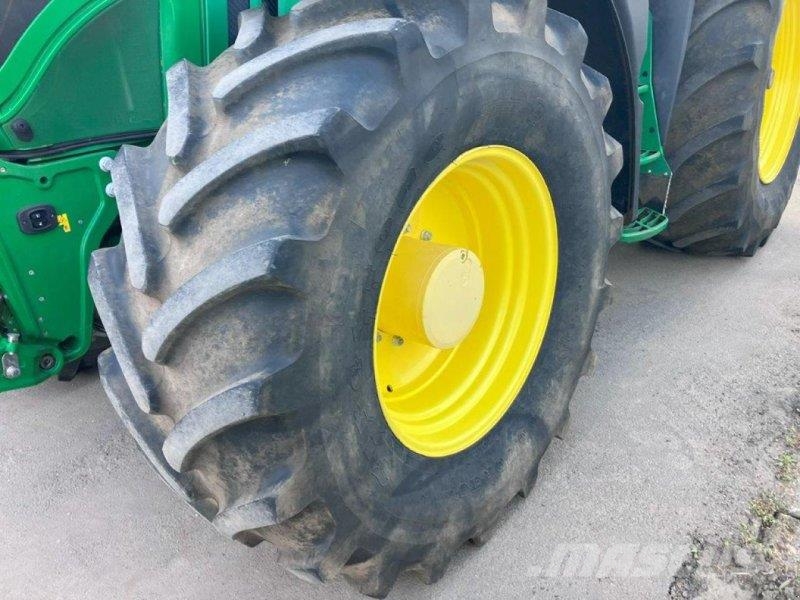 John Deere 6250R Traktoren