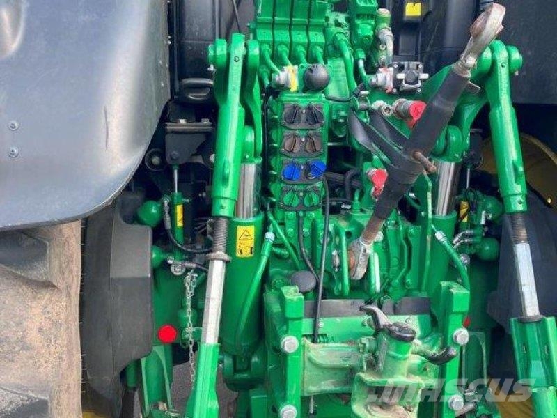 John Deere 6250R Traktoren