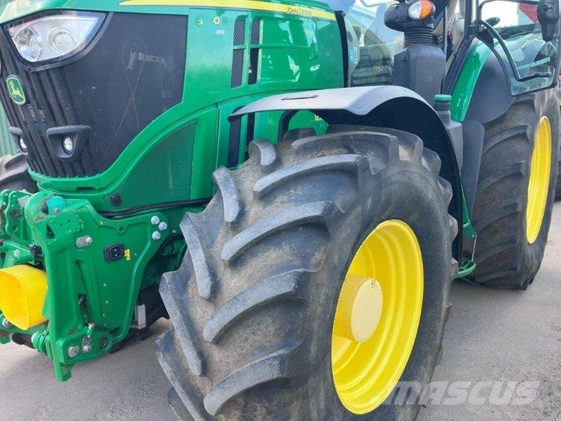 John Deere 6250R Traktoren