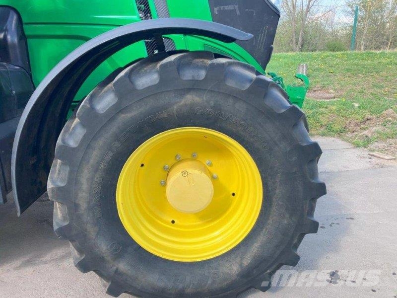 John Deere 6250R Traktoren