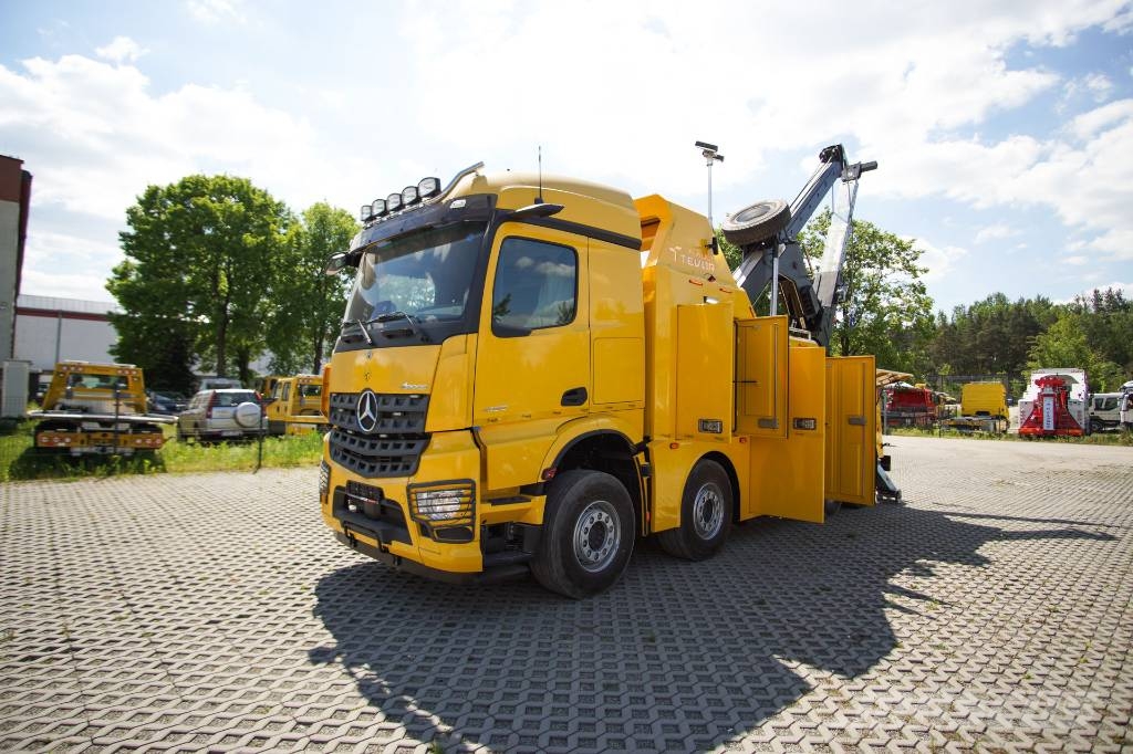 Mercedes-Benz Actros 4153 8x4/4 Tevor hinausauto Vlečna vozila za tovornjake