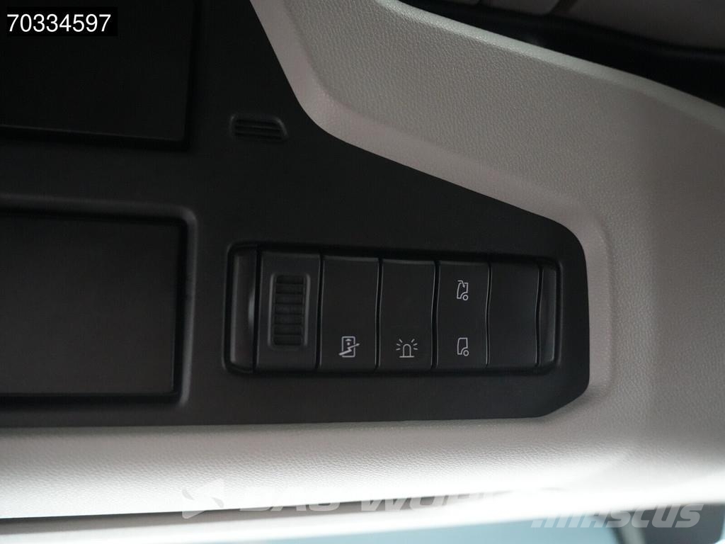 Scania S770 S 6X4 V8 Retarder Full-Air Leather ACC Navi Tractor Units