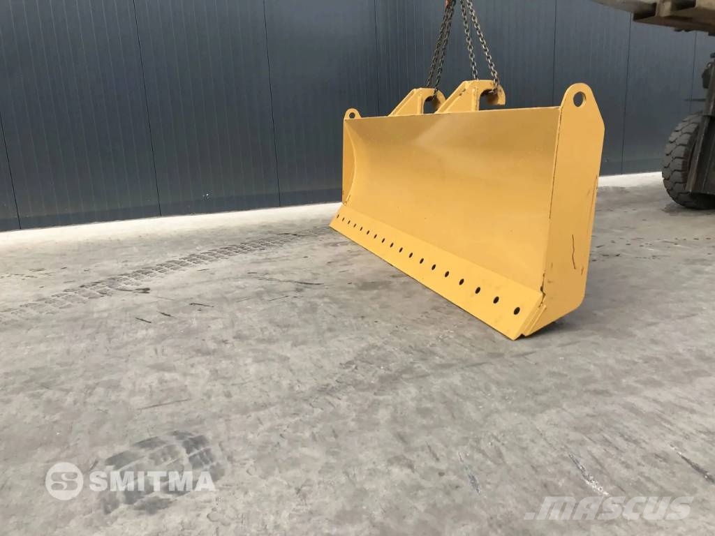 Komatsu QR Planierschilder/Scharen