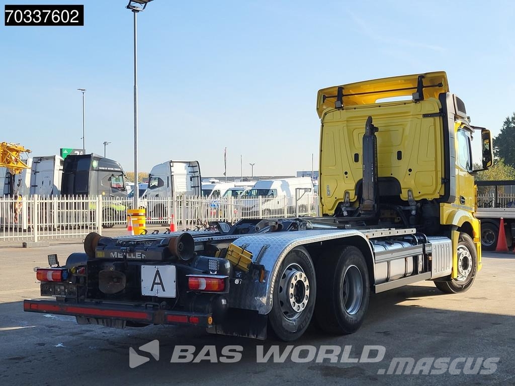 Mercedes-Benz Actros 2543 6X2 Meiller RA 21 67 containersystem F Hook lift trucks