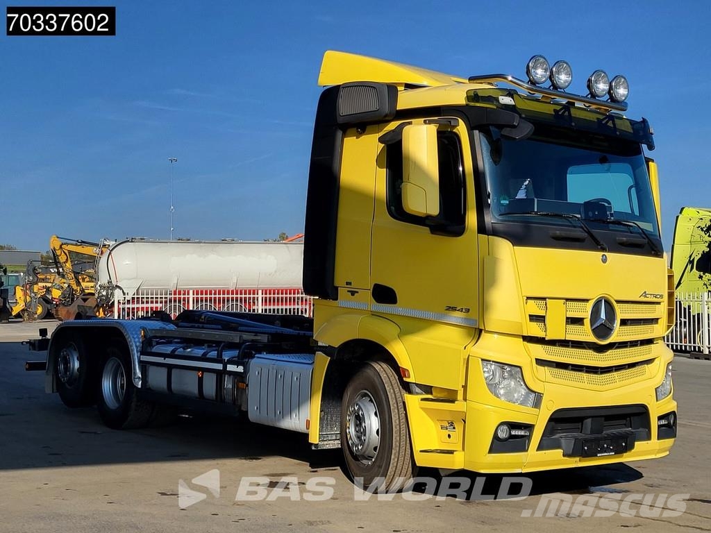 Mercedes-Benz Actros 2543 6X2 Meiller RA 21 67 containersystem F Hook lift trucks