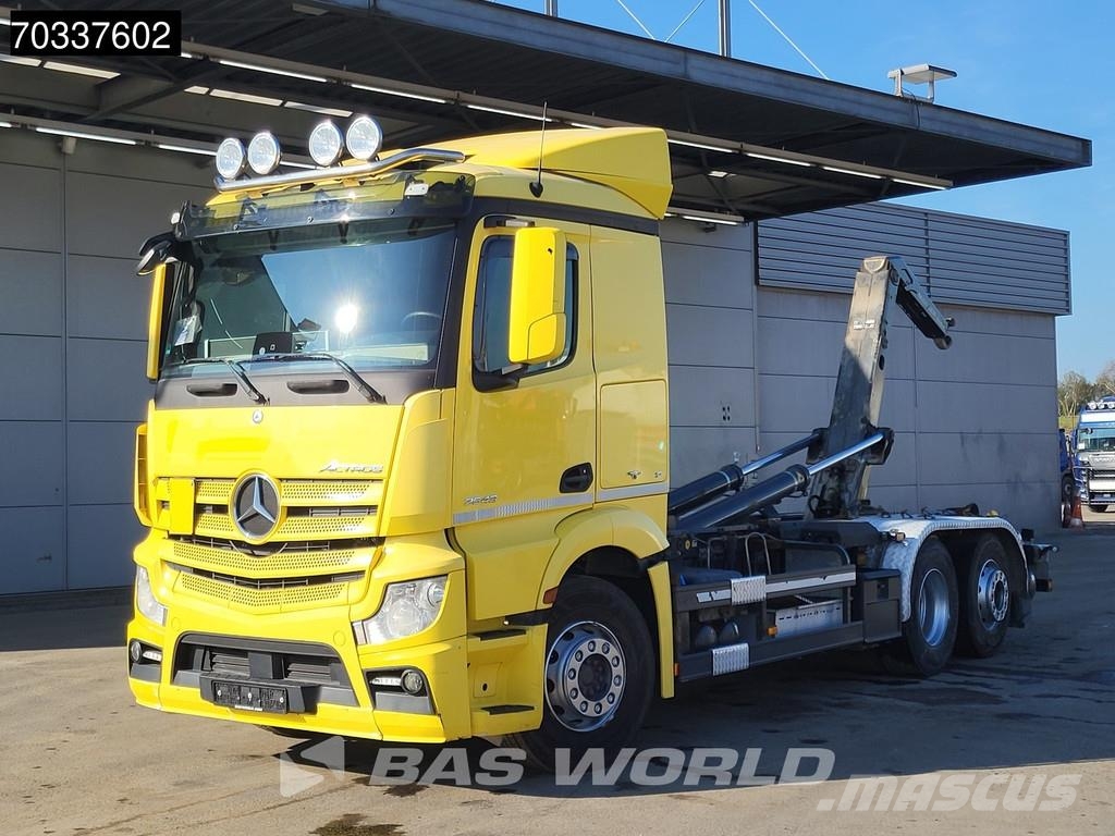 Mercedes-Benz Actros 2543 6X2 Meiller RA 21 67 containersystem F Hook lift trucks