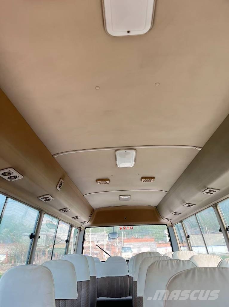 Toyota Coaster Bus Mikroautobusai