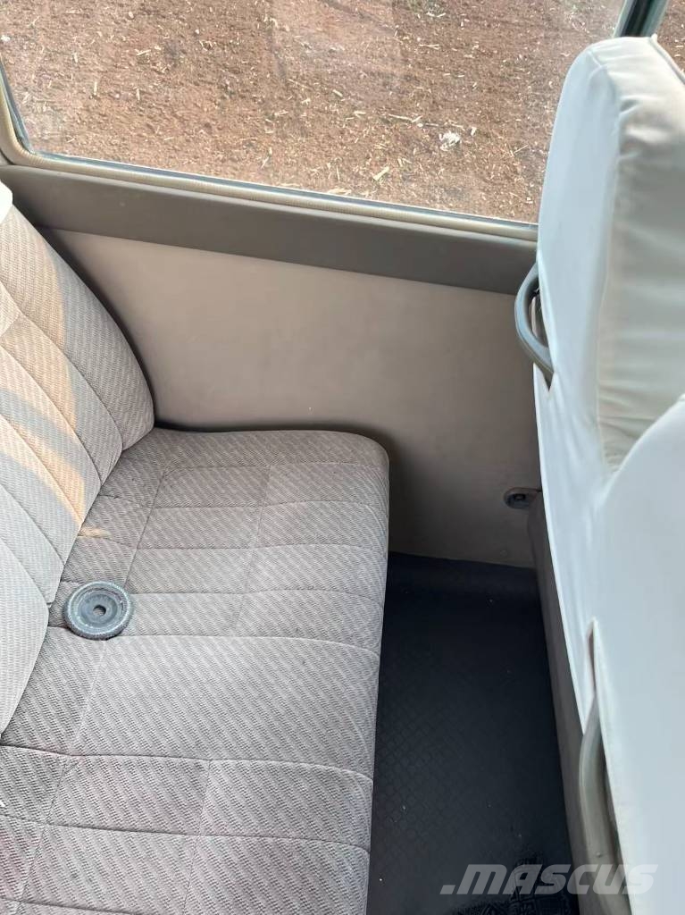 Toyota Coaster Bus Mikroautobusai