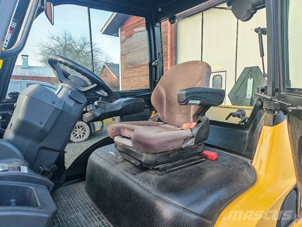 CAT DP45NT Diesel Trucker