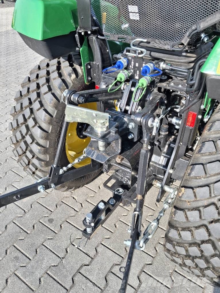 John Deere 2038 R Kosilice sa postoljem za vuču
