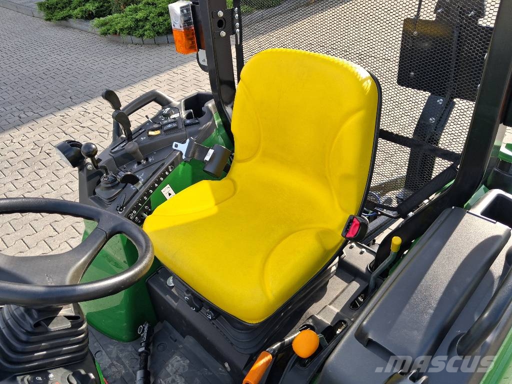 John Deere 2038 R Kosilice sa postoljem za vuču
