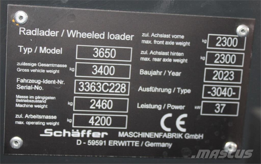 Schäffer 3650 Black Edition Čelni nakladalci in kopači