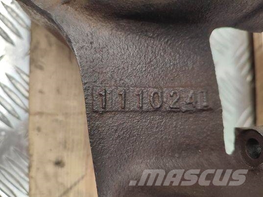 Volvo L30B (7273490) exhaust manifold Motorer