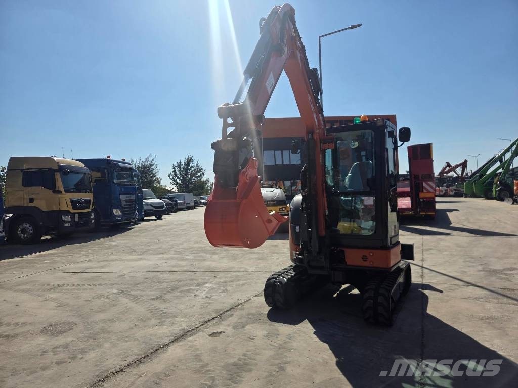 Hitachi ZX 33 U-6, 2023, quick coupler+3 new buckets Minibagger < 7t