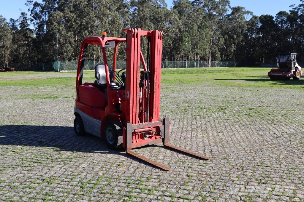 Manitou MI15D 1500 kg Dīzeļa autoiekrāvēji