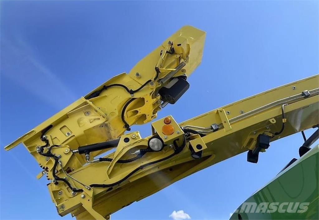 John Deere 9700 mit Kemper 490 Plus Selbstfahrende Häcksler