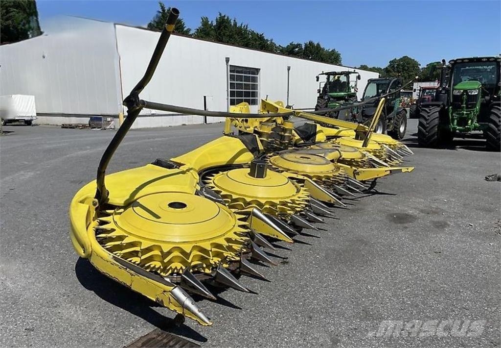 John Deere 9700 mit Kemper 490 Plus Selbstfahrende Häcksler